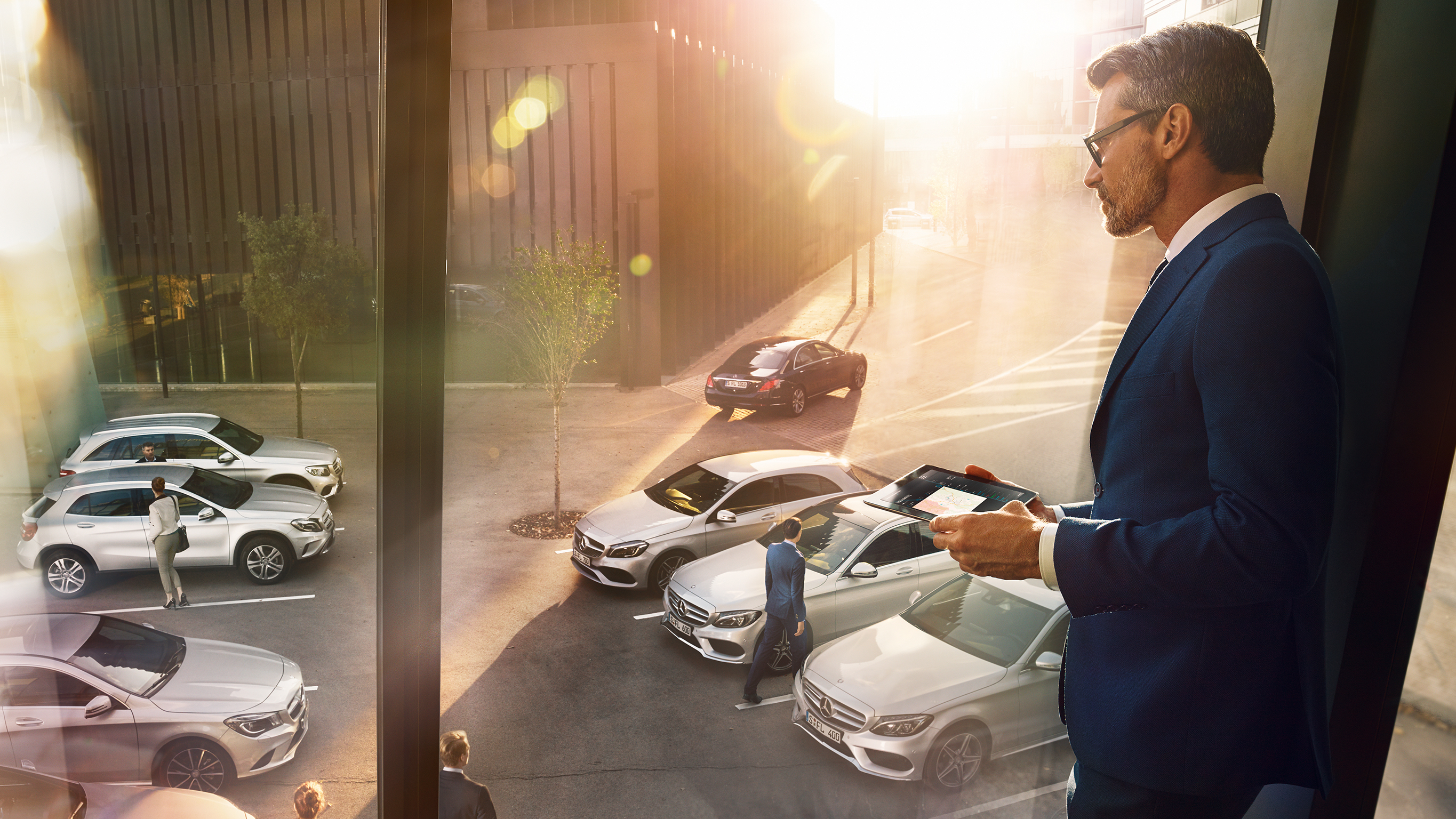 customer is happy looking at the Mercedes-Benz Picture shows customer is happy looking at the Mercedes-Benz