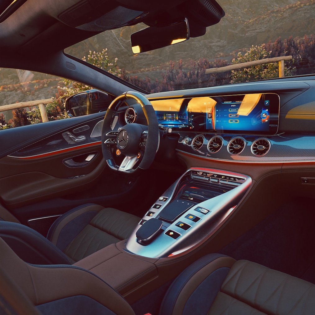 Vehicle interior of the Mercedes-AMG GT 63 S E PERFORMANCE.
