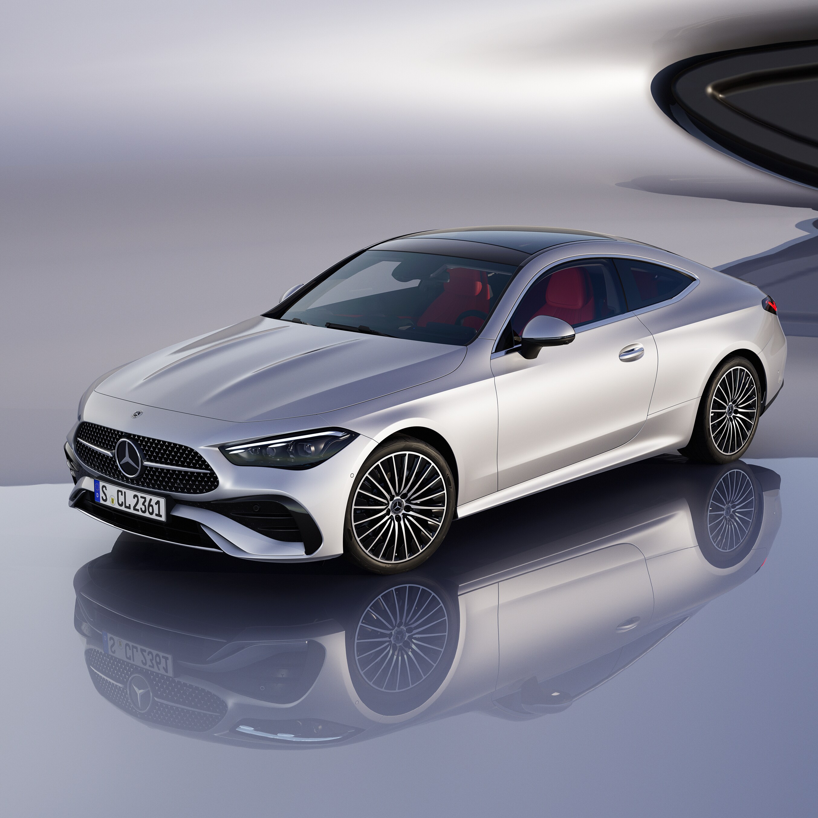 The front view of the Mercedes-Benz CLE Coupé in a bright surrounding.