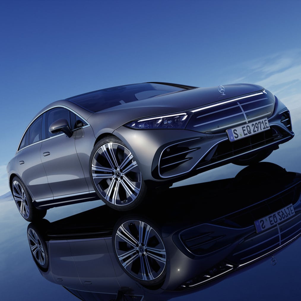 Frontal side view of the EQS Saloon from Mercedes-Benz.