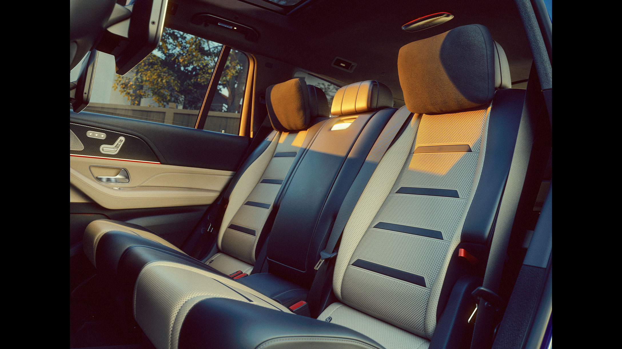 MANUFAKTUR Interior Package | GLS | Mercedes-AMG The MANUFAKTUR Interior Package of the new Mercedes-AMG GLS 63 4MATIC+.