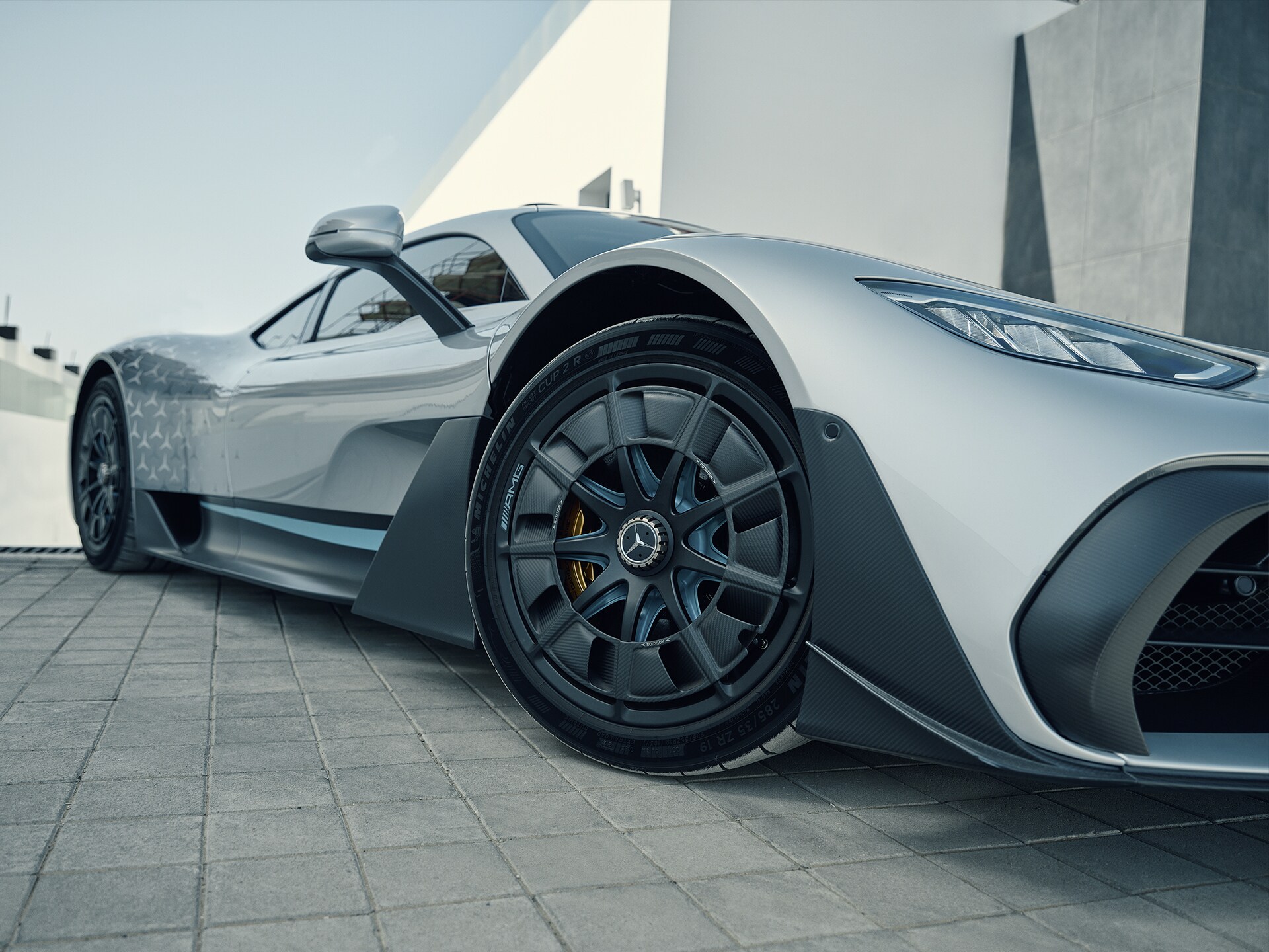 Detailed view of a rim on the Mercedes-AMG ONE.