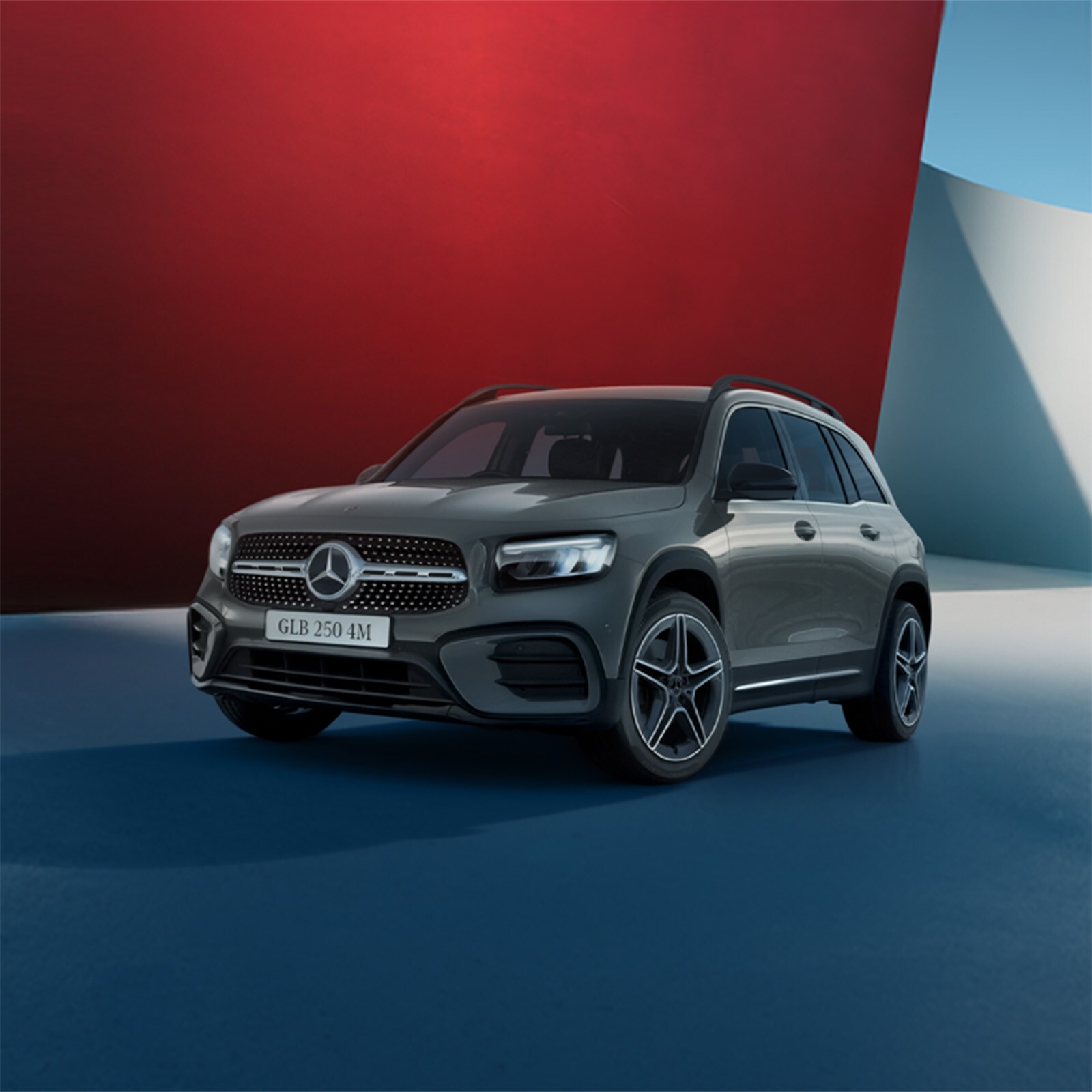 Make your move. - GLB 250 4MATIC