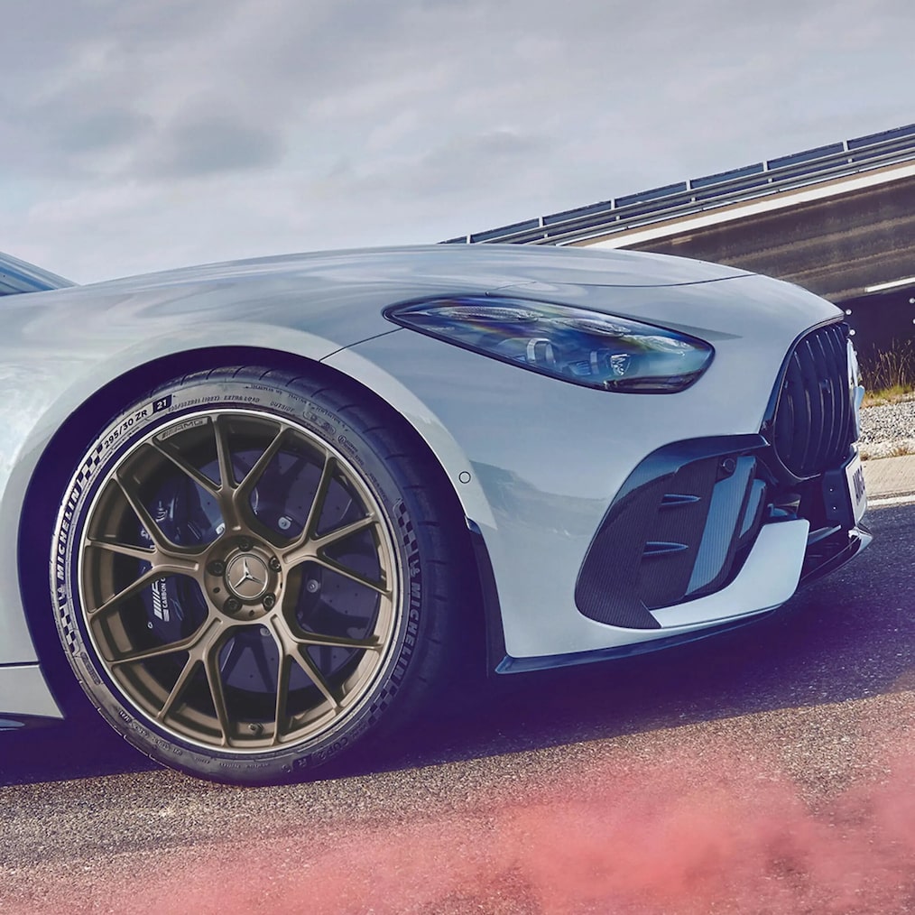 Alternate angle of the AMG GT 63 PRO 4MATIC+
