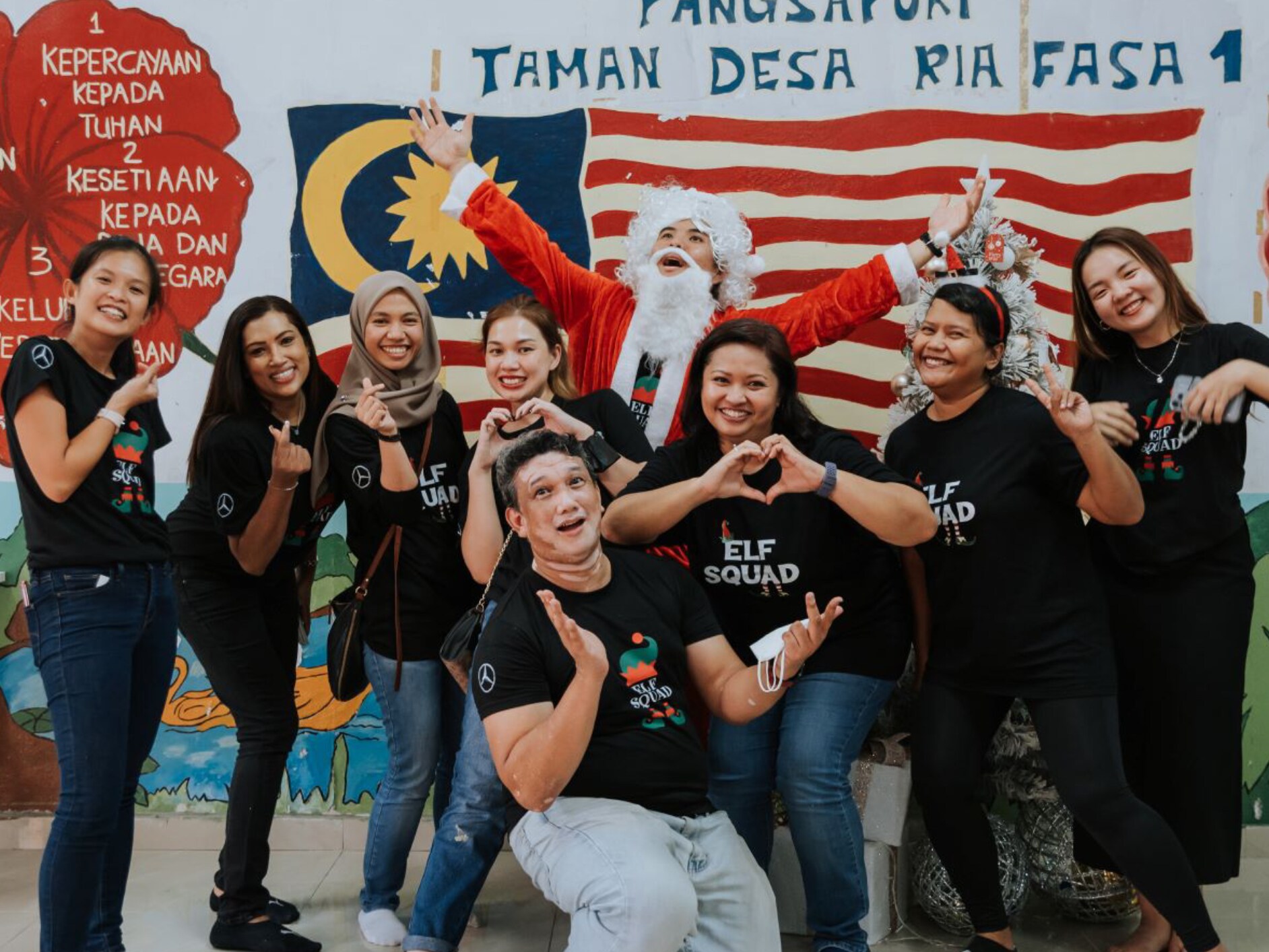 Mercedes-Benz Malaysia's Elf Squad for Christmas in a Shoebox 2022
