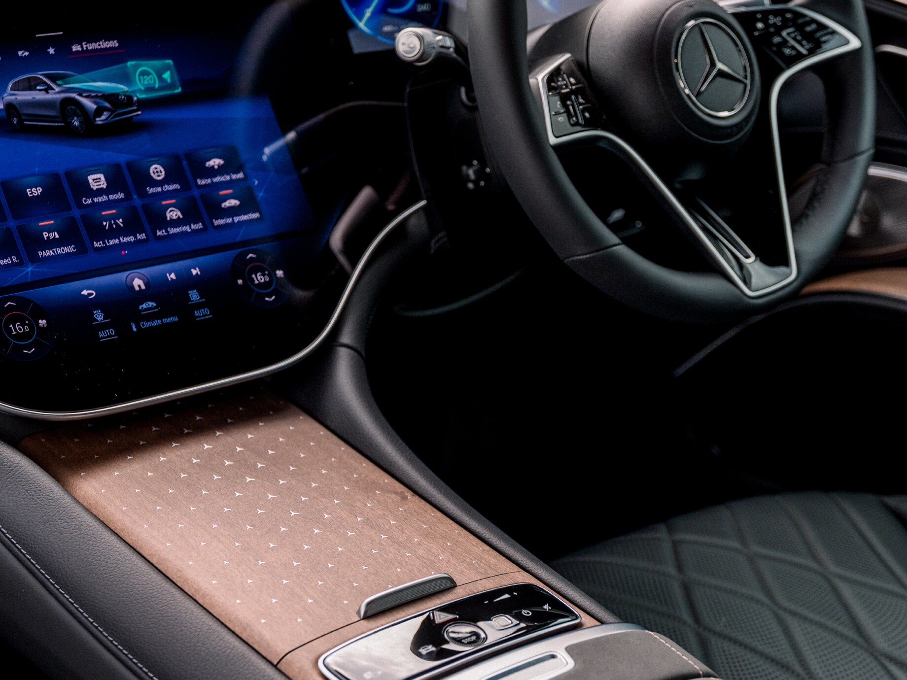 Interior of the EQS SUV