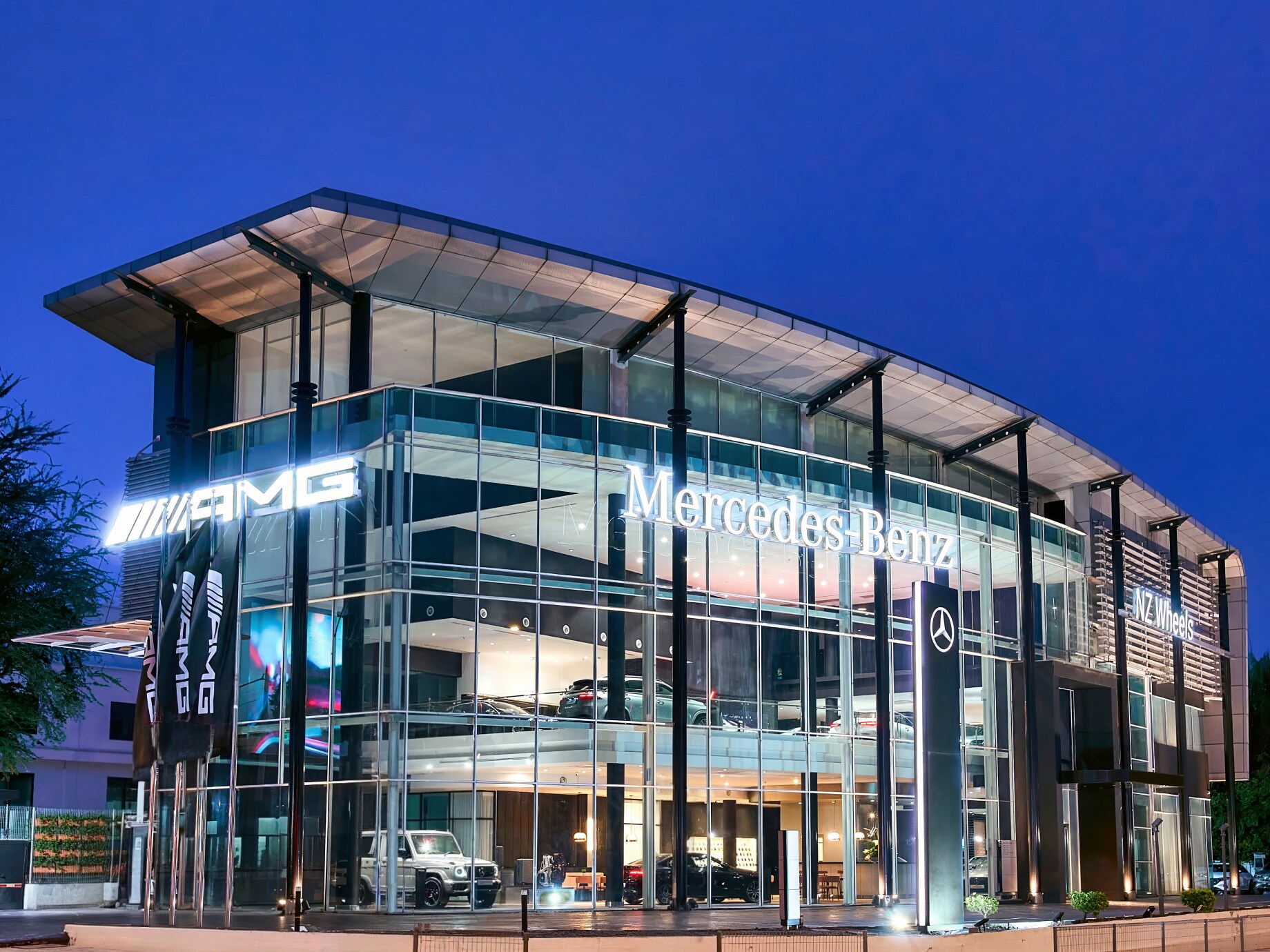 stars-mercedes-benz-bangsar