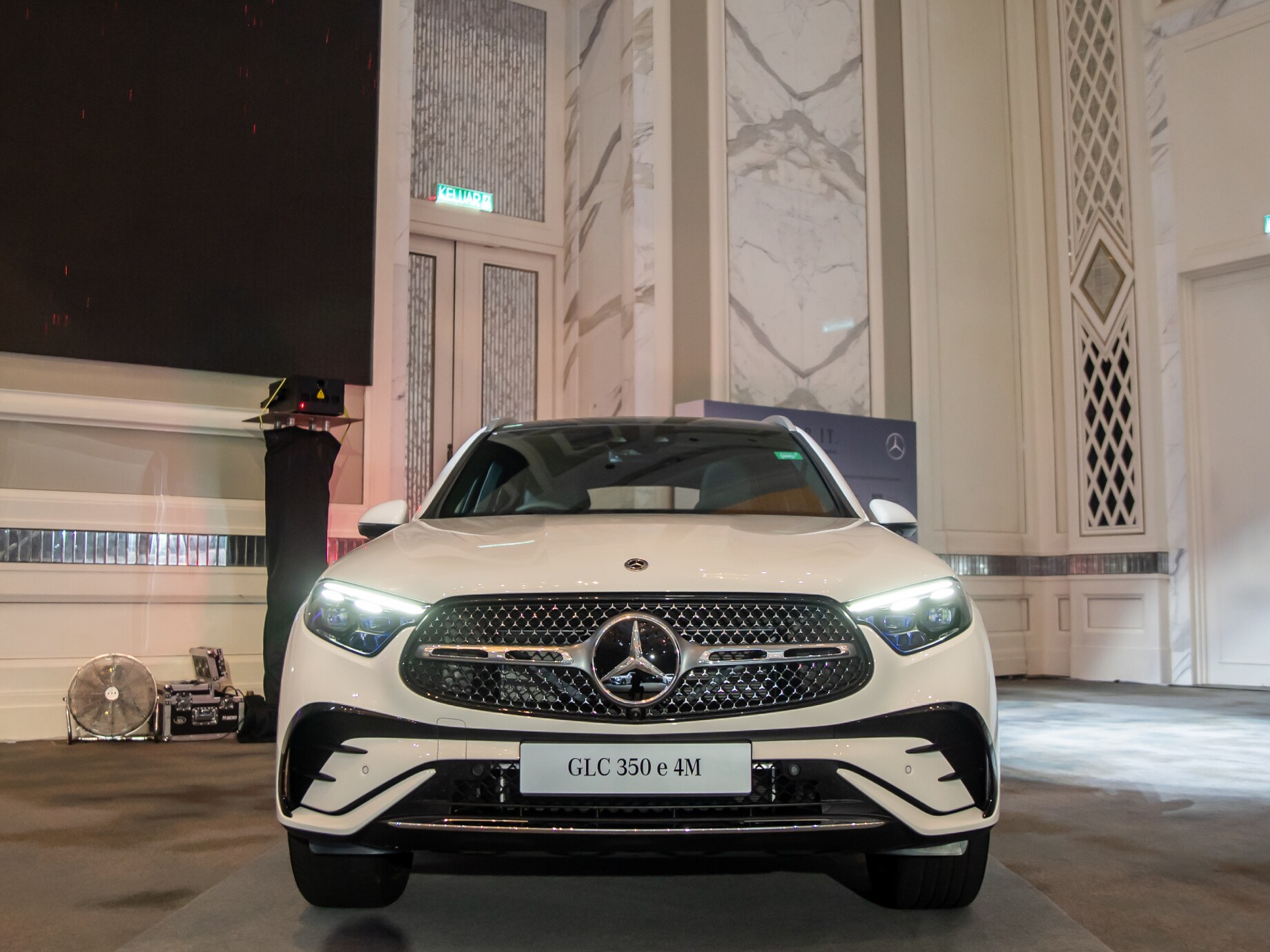 glc350e-launch-ext