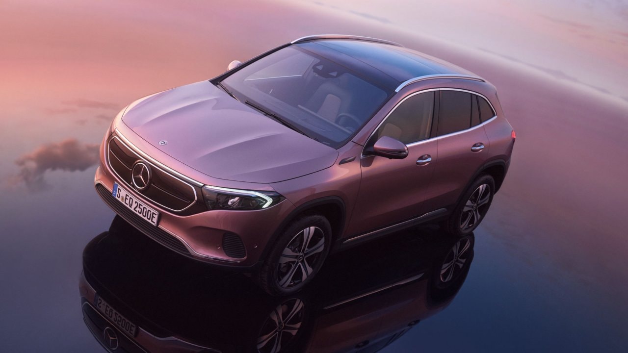 Mercedes eqc rose shop gold